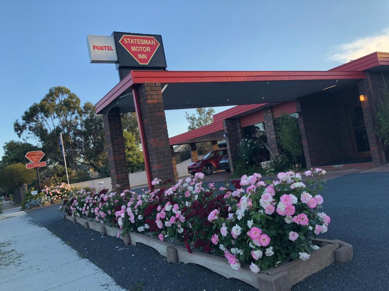 Statesman Motor Inn Ararat Bagian luar foto